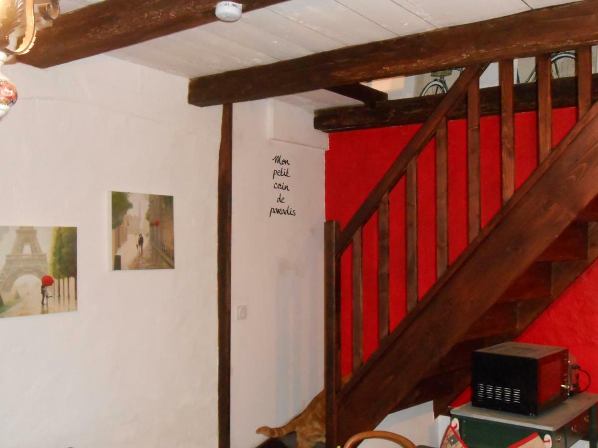 Genouille  Chat Noir Gite Et Chambre D'Hotes المظهر الخارجي الصورة